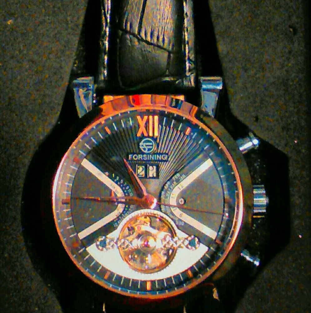 Mens wrist watch